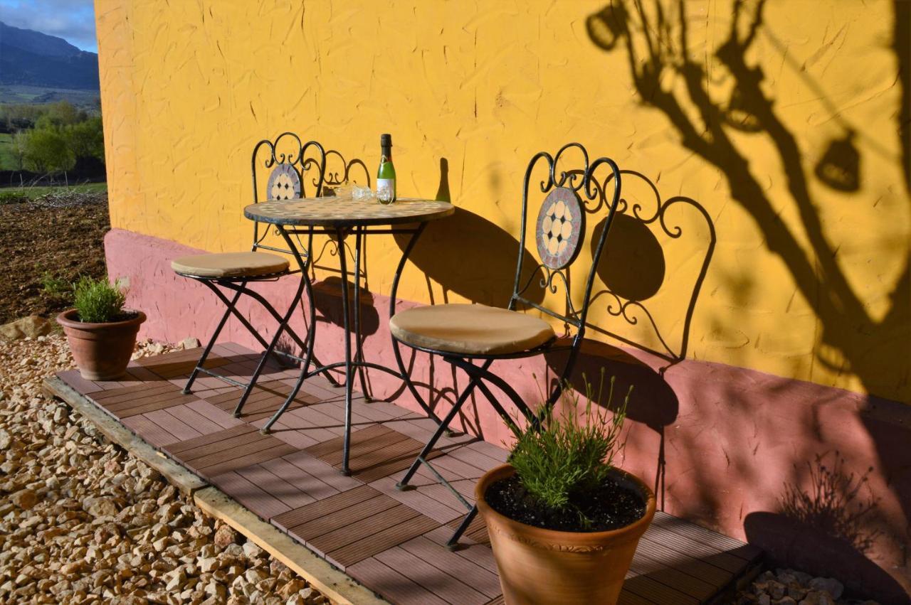 Cortijo Petra Bed and Breakfast Villanueva del Rosario Eksteriør billede