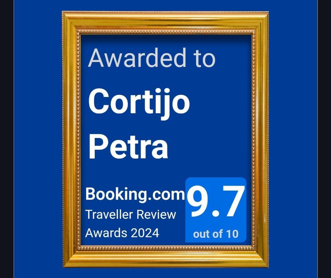 Cortijo Petra Bed and Breakfast Villanueva del Rosario Eksteriør billede