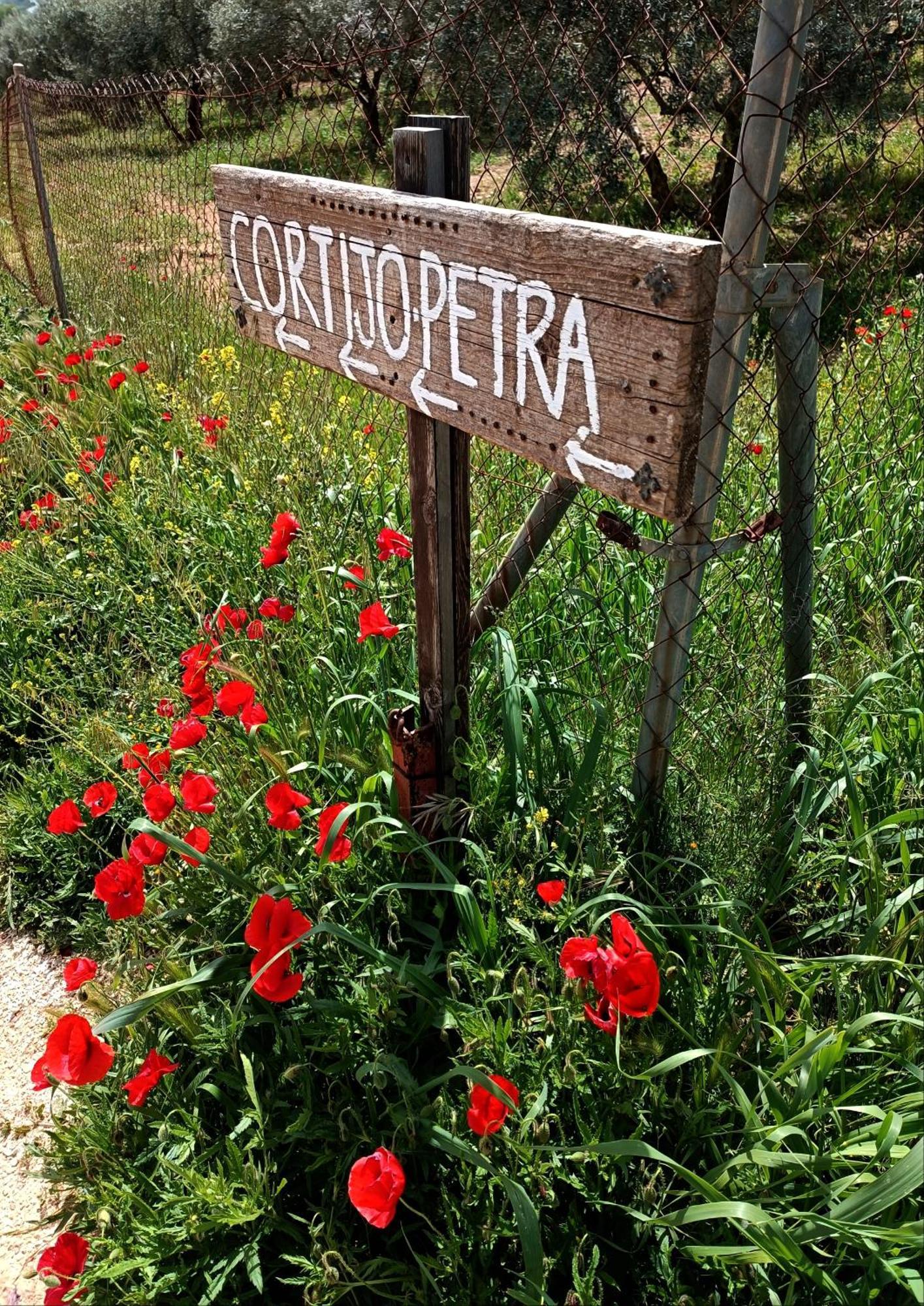 Cortijo Petra Bed and Breakfast Villanueva del Rosario Eksteriør billede