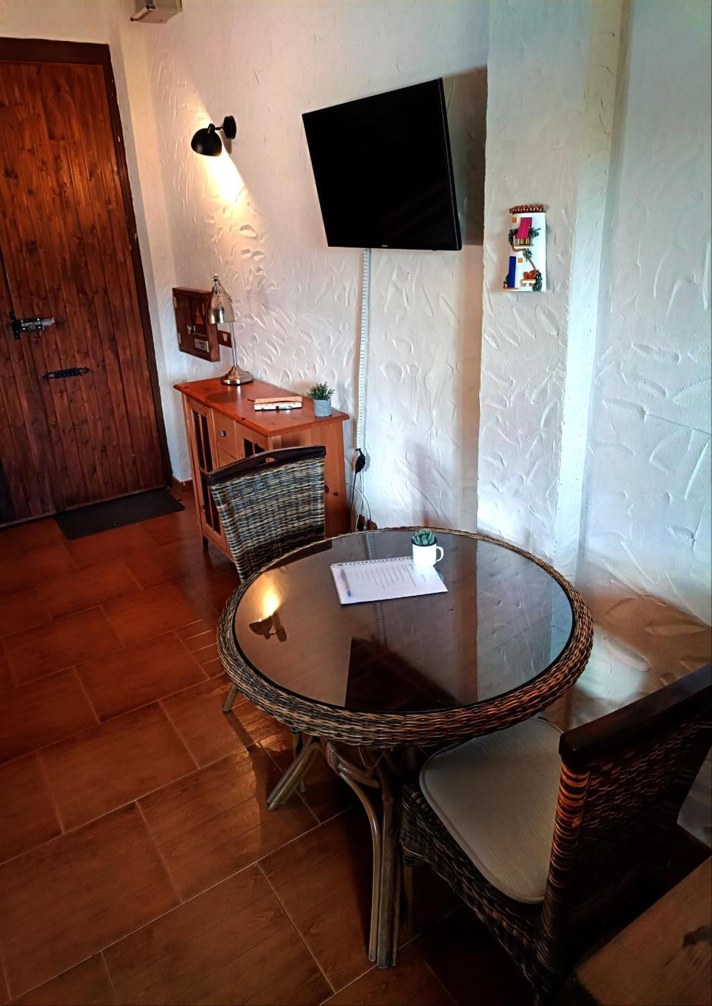 Cortijo Petra Bed and Breakfast Villanueva del Rosario Eksteriør billede